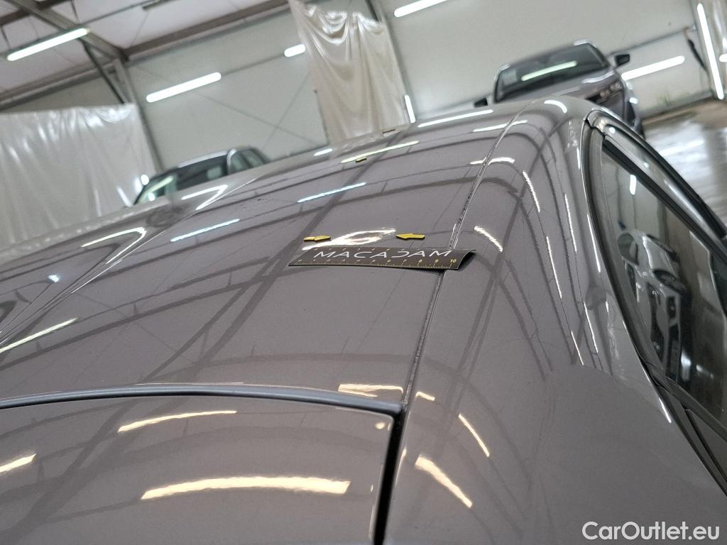  Peugeot  208  Signature 1.2 PureTech 80CV BVM5 E6dT #41