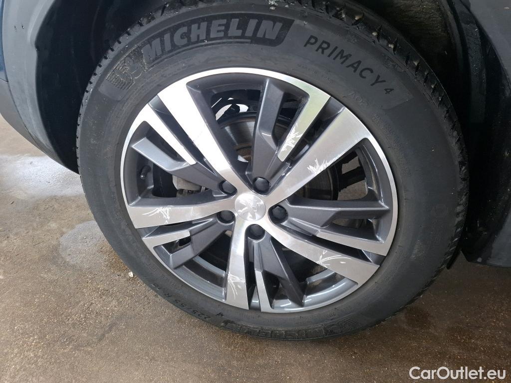  Peugeot  3008 PEUGEOT  / 2020 / 5P / SUV 1.6 HYBRID 225 E-EAT8 Allure Pack #35