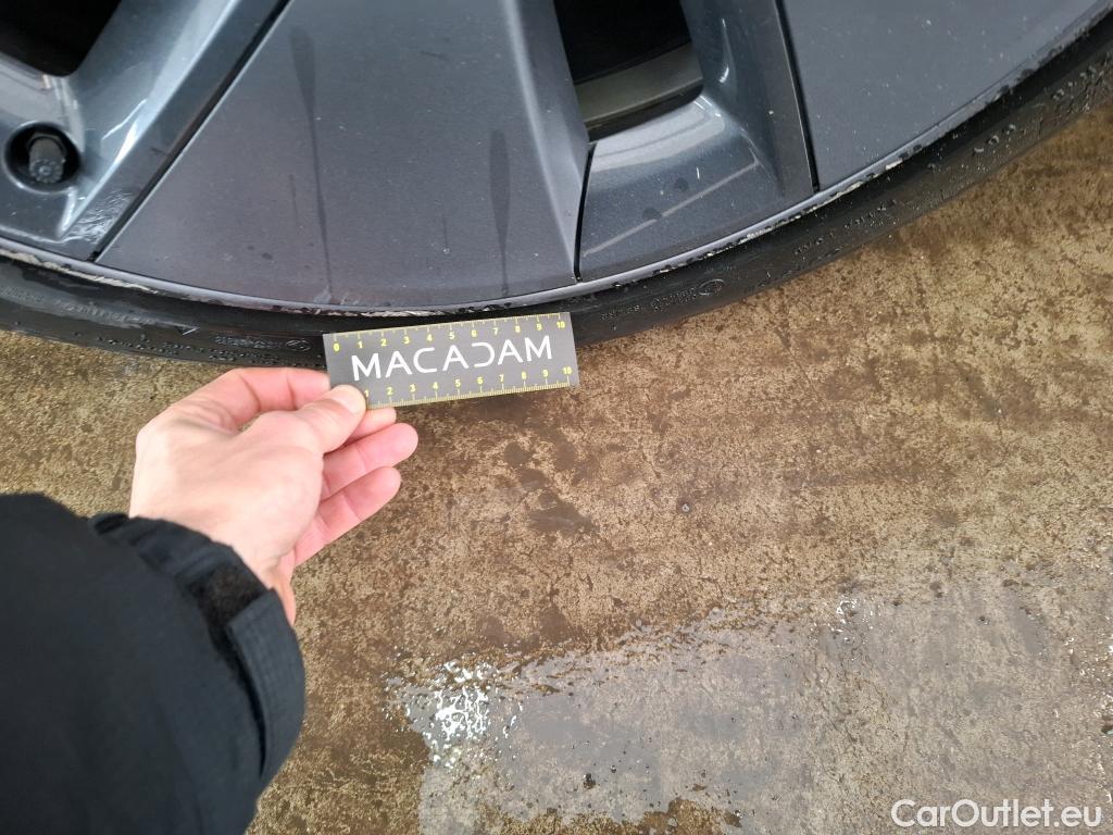  Tesla  Model 3 TESLA   2018  4P  Berline Grande Autonomie #17