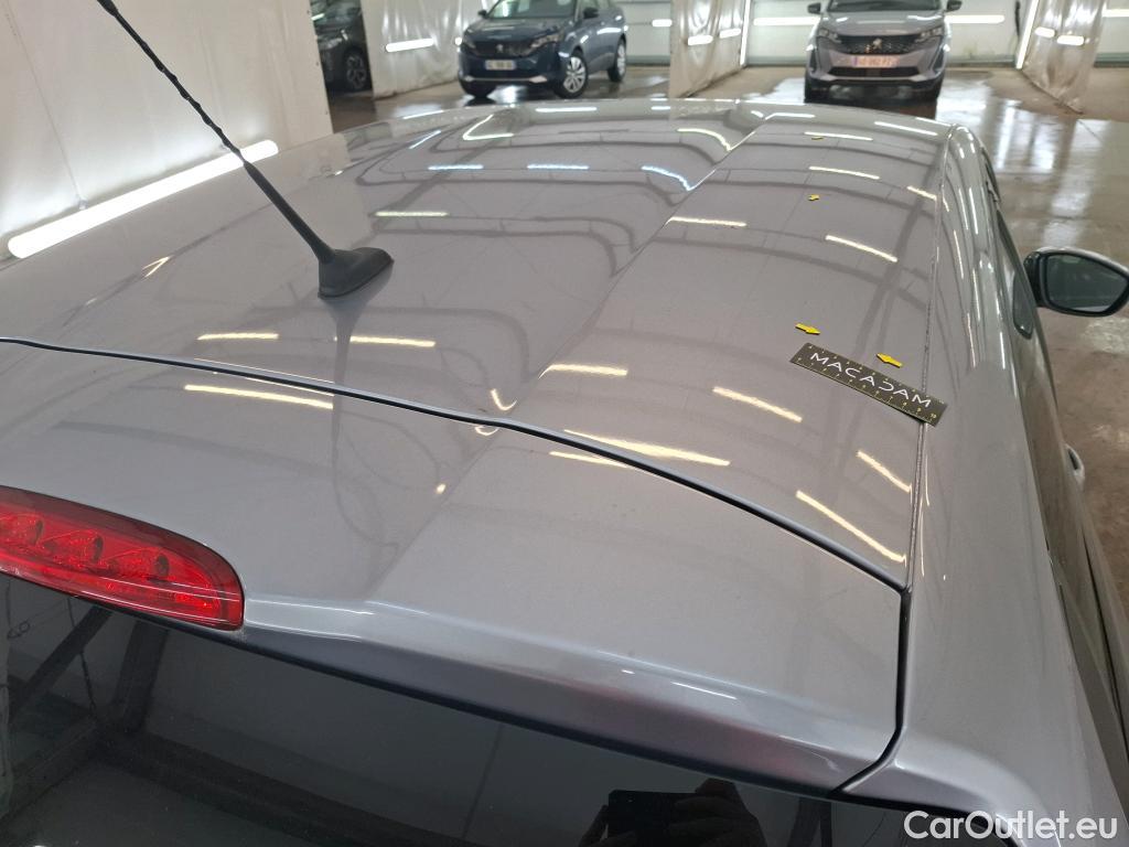  Peugeot  208  Signature 1.2 PureTech 80CV BVM5 E6dT #40