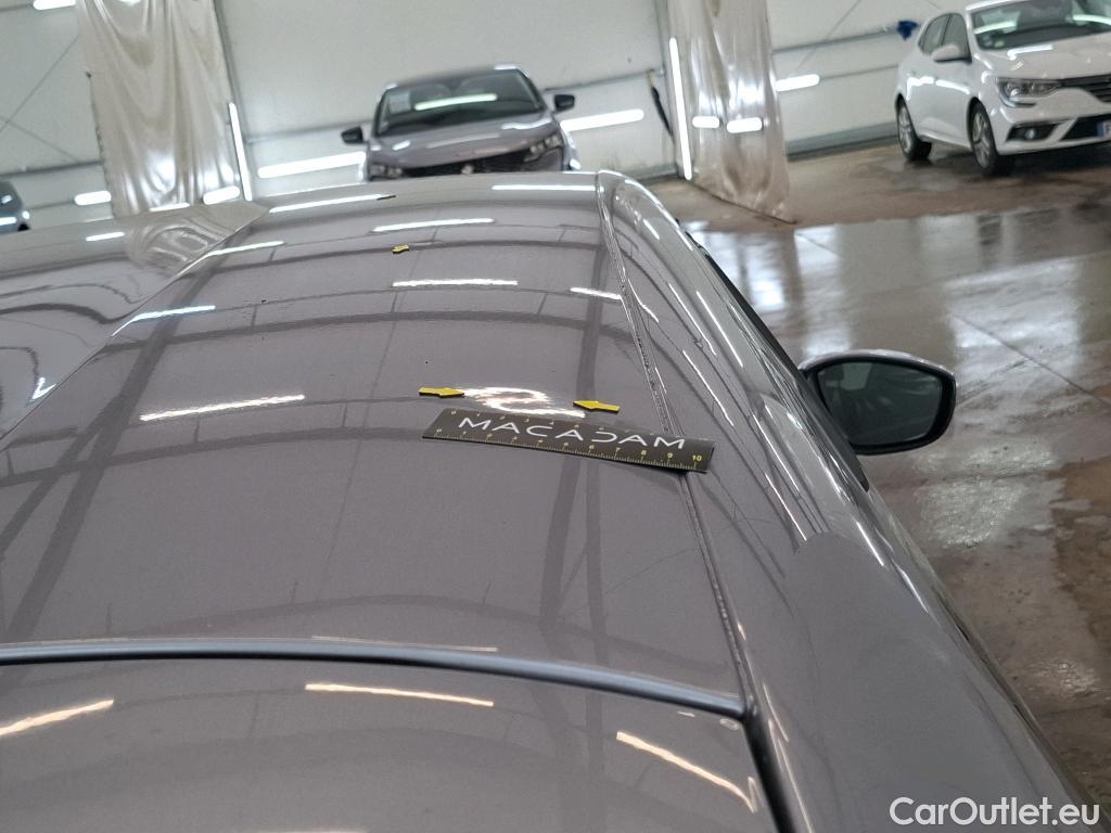  Peugeot  208  Signature 1.2 PureTech 80CV BVM5 E6dT #42