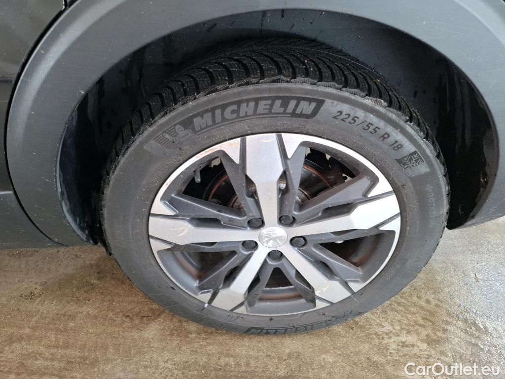  Peugeot  5008  GT Line 1.5 HDi 130CV BVA8 7 Sieges E6dT #23