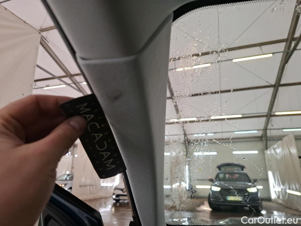  Peugeot  3008 PEUGEOT  / 2020 / 5P / SUV 1.6 HYBRID 225 E-EAT8 Allure Pack #49