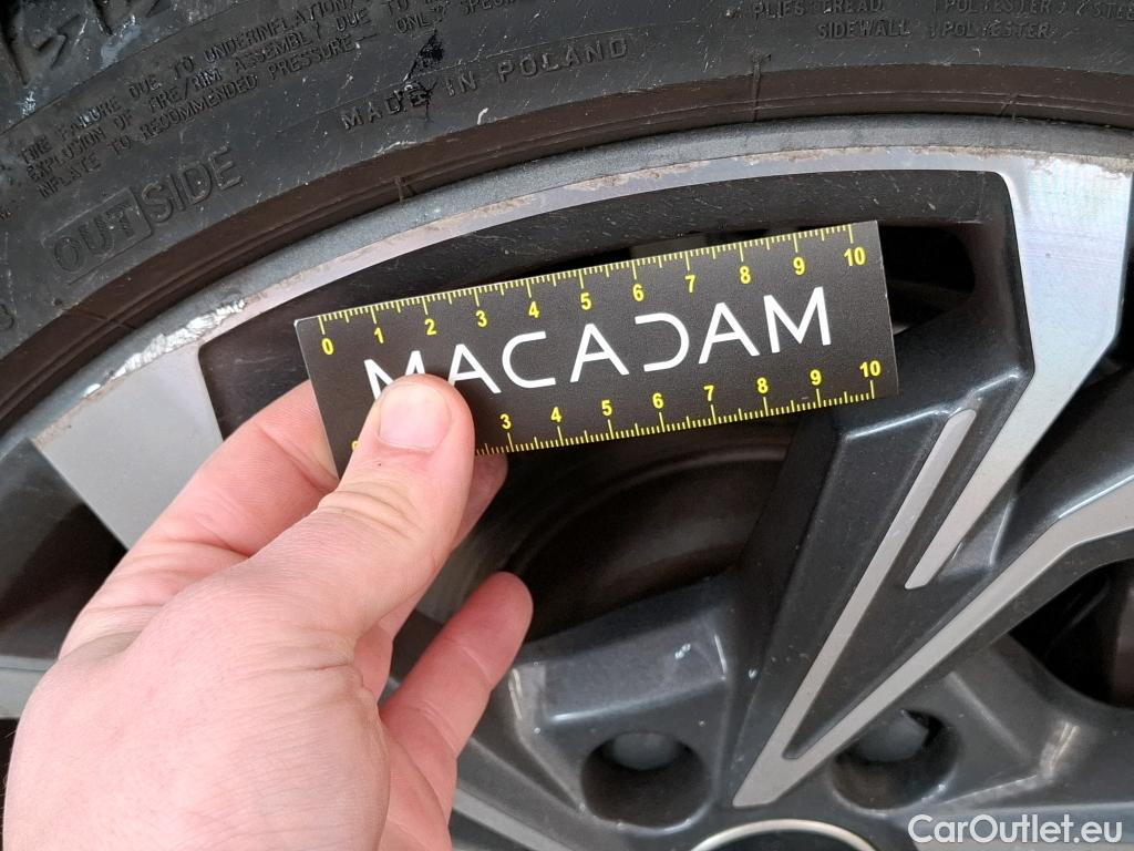  Audi  A3 AUDI  Sportback / 2020 / 5P / Berline 40 TFSI e 204 S Tronic S Line #25