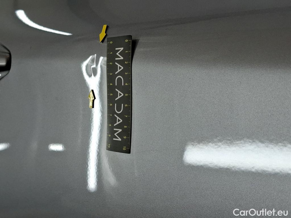  Peugeot  208  Signature 1.2 PureTech 80CV BVM5 E6dT #49