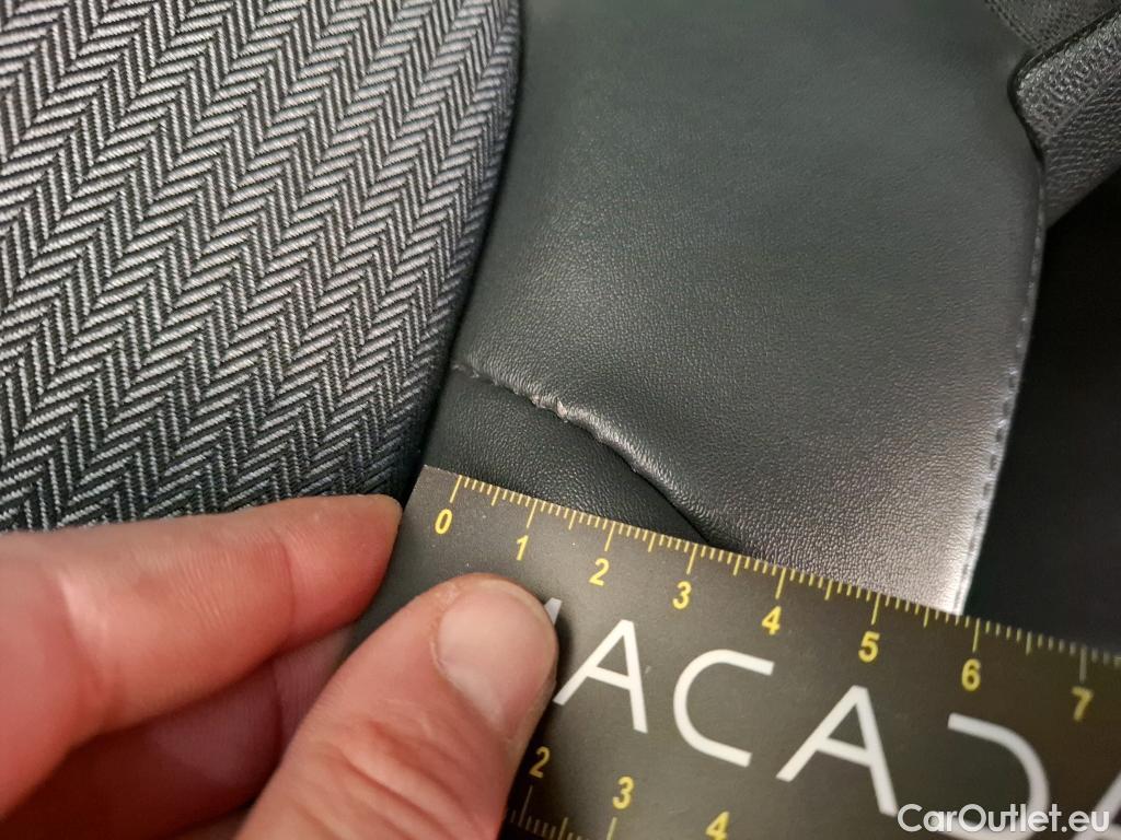  Peugeot  3008 PEUGEOT   2020  5P  SUV 16 HYBRID 225 EEAT8 Allure Pack #2