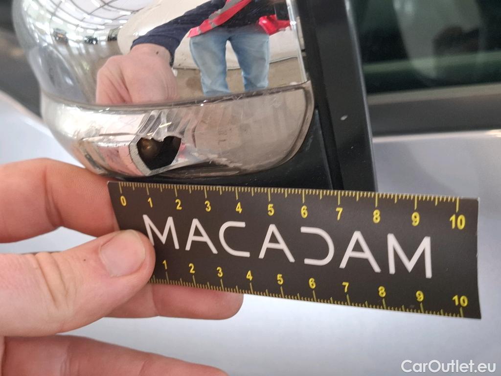  Peugeot  208  Signature 1.2 PureTech 80CV BVM5 E6dT #54