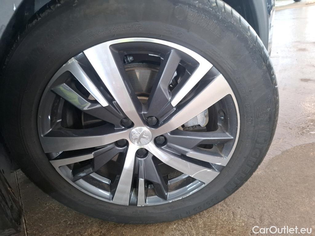  Peugeot  3008 PEUGEOT  / 2020 / 5P / SUV 1.6 HYBRID 225 E-EAT8 Allure Pack #43