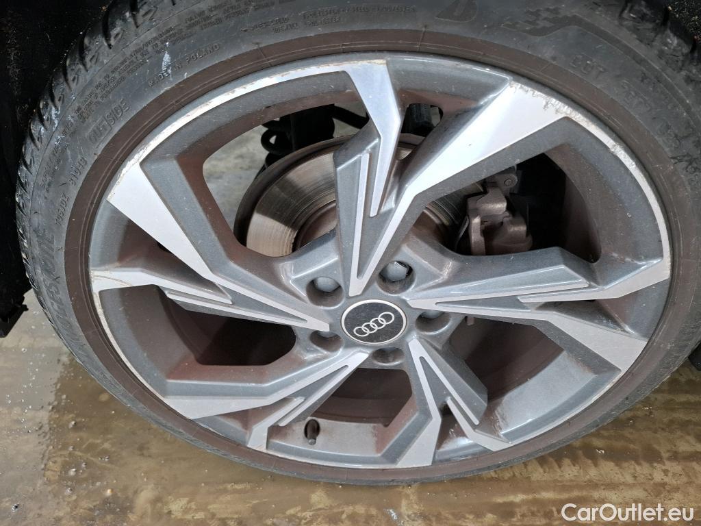  Audi  A3 AUDI  Sportback / 2020 / 5P / Berline 40 TFSI e 204 S Tronic S Line #23