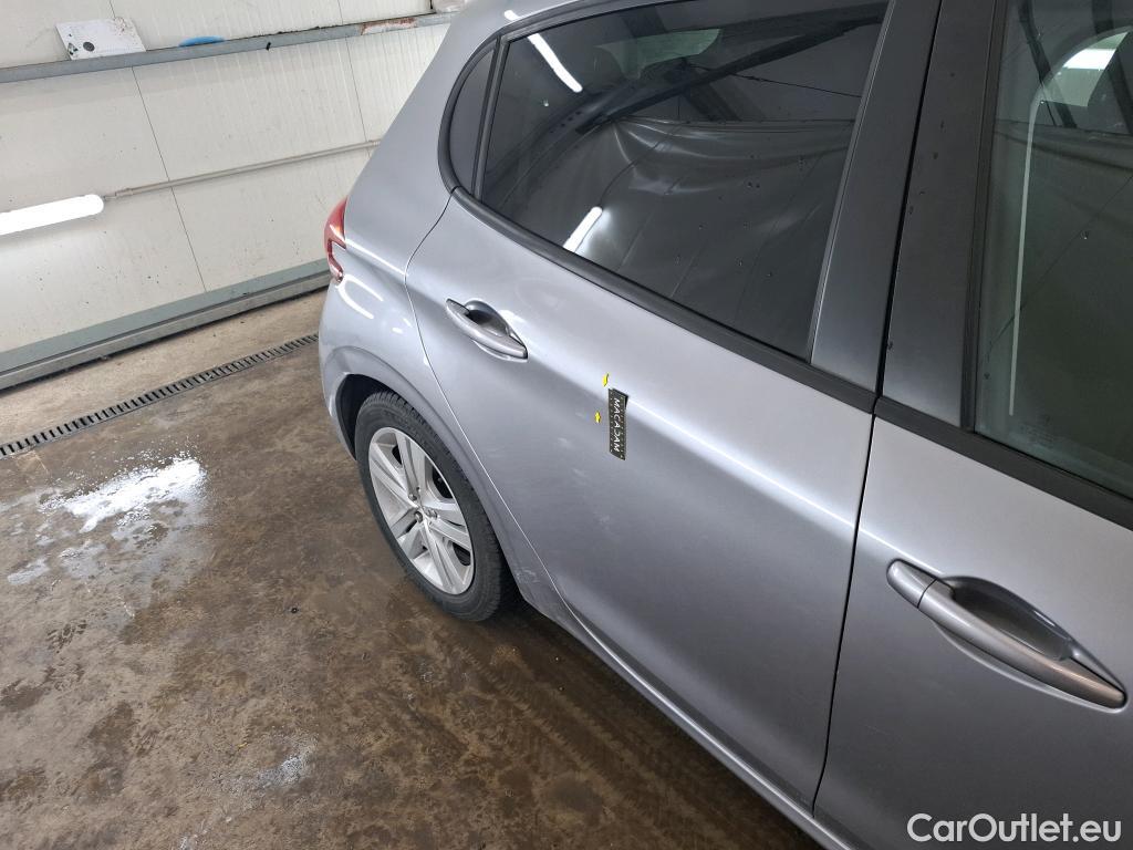  Peugeot  208  Signature 1.2 PureTech 80CV BVM5 E6dT #47