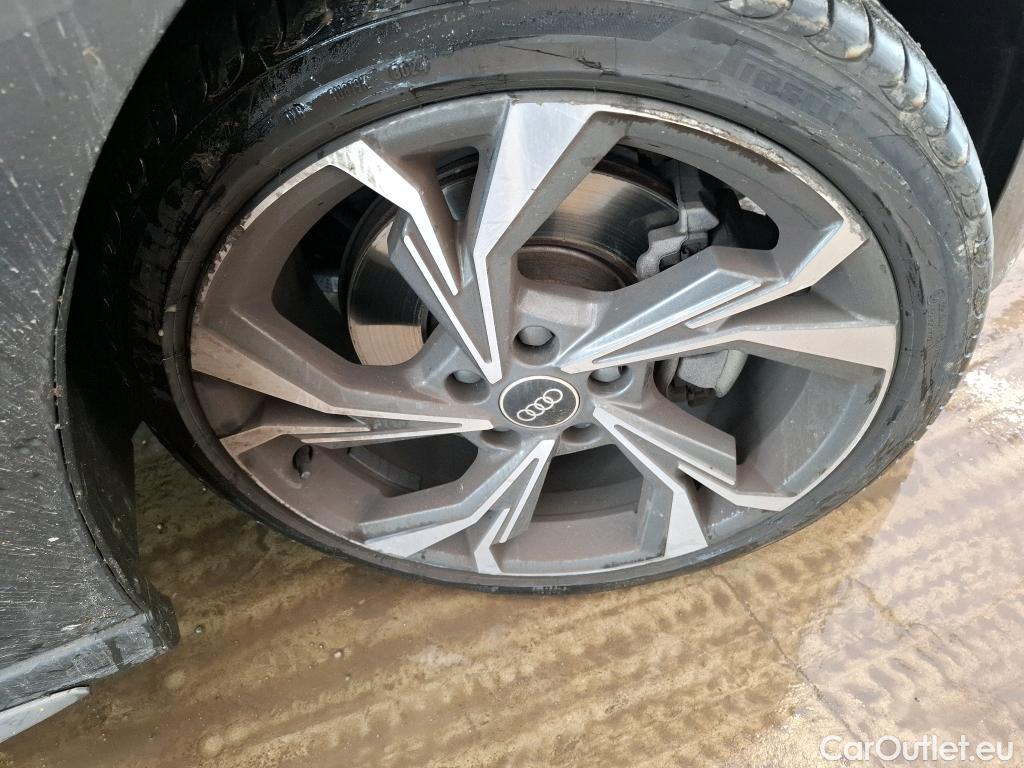  Audi  A3 AUDI  Sportback / 2020 / 5P / Berline 40 TFSI e 204 S Tronic S Line #29
