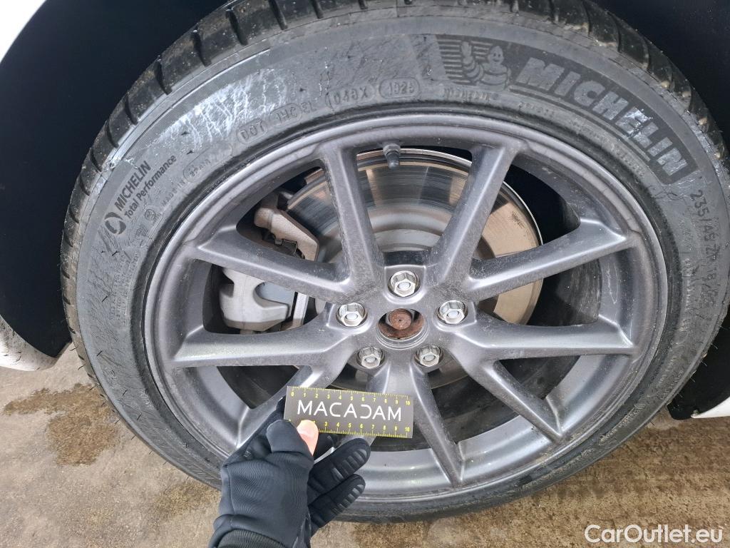  Tesla  Model 3 TESLA  / 2018 / 4P / Berline Grande Autonomie #9