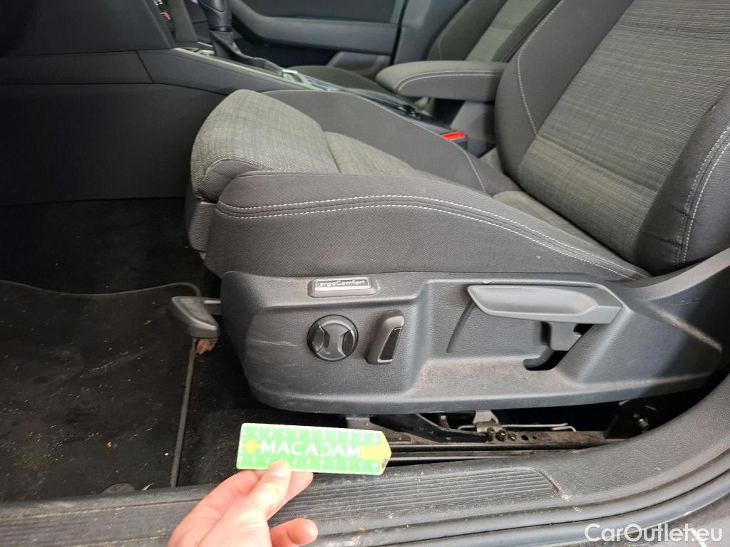  Volkswagen  Passat  Break Business 2.0 TDI 120CV BVA7 E6d #27