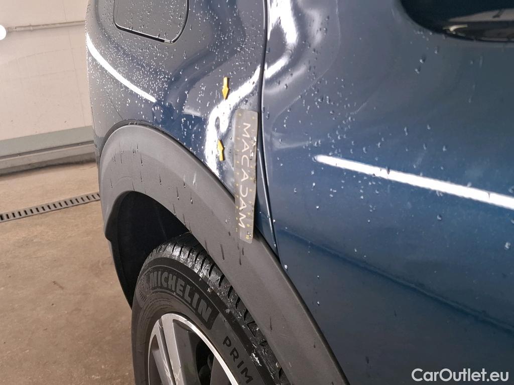  Peugeot  3008 PEUGEOT  / 2020 / 5P / SUV 1.6 HYBRID 225 E-EAT8 Allure Pack #57