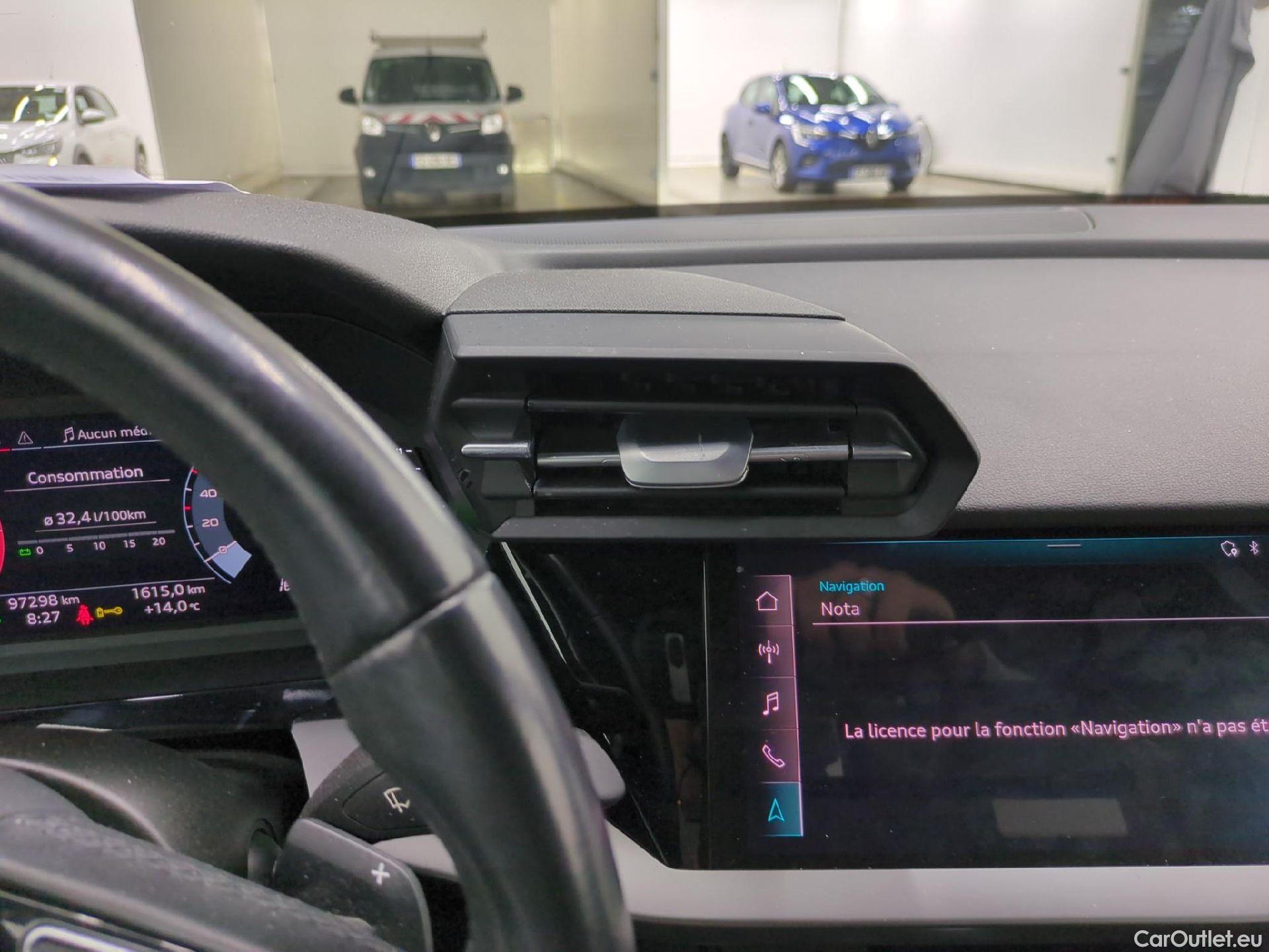  Audi  A3 AUDI  Sportback / 2020 / 5P / Berline 30 TFSI MHEV S Tronic 110 SB #1