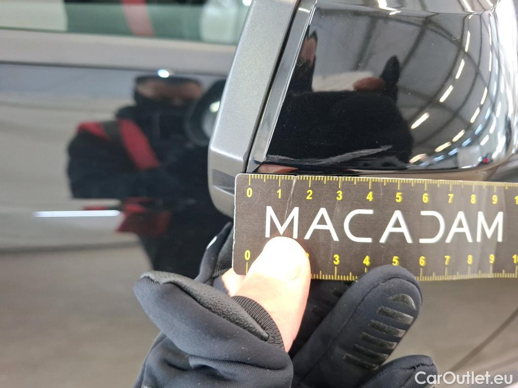  Audi  Q3 AUDI  / 2018 / 5P / SUV 45 TFSI E 245 S TRONIC S LINE #9