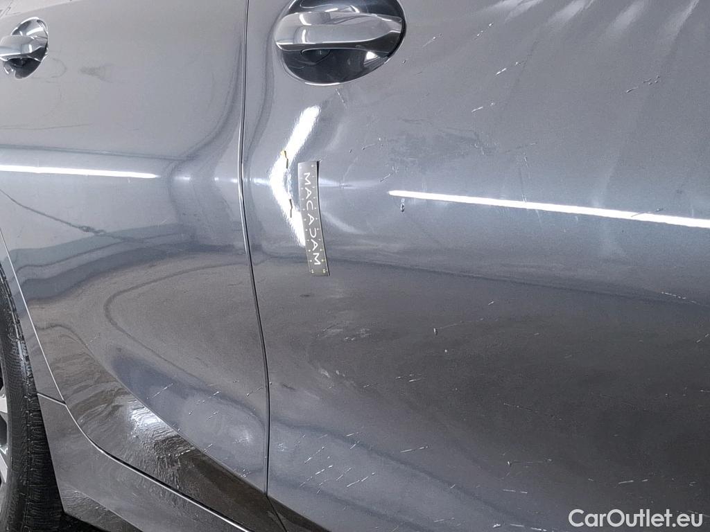  Bmw  Serie 3 BMW Série 3 Berline / 2018 / 4P / Berline 330e 292ch Business Design BVA8 Hybride #7