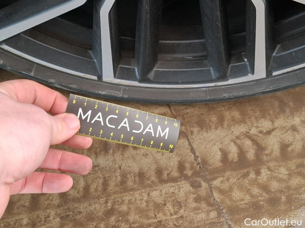  Bmw  Serie 5 BMW Série 5 / 2020 / 4P / Berline 530e 292ch M Sport BVA8 #28