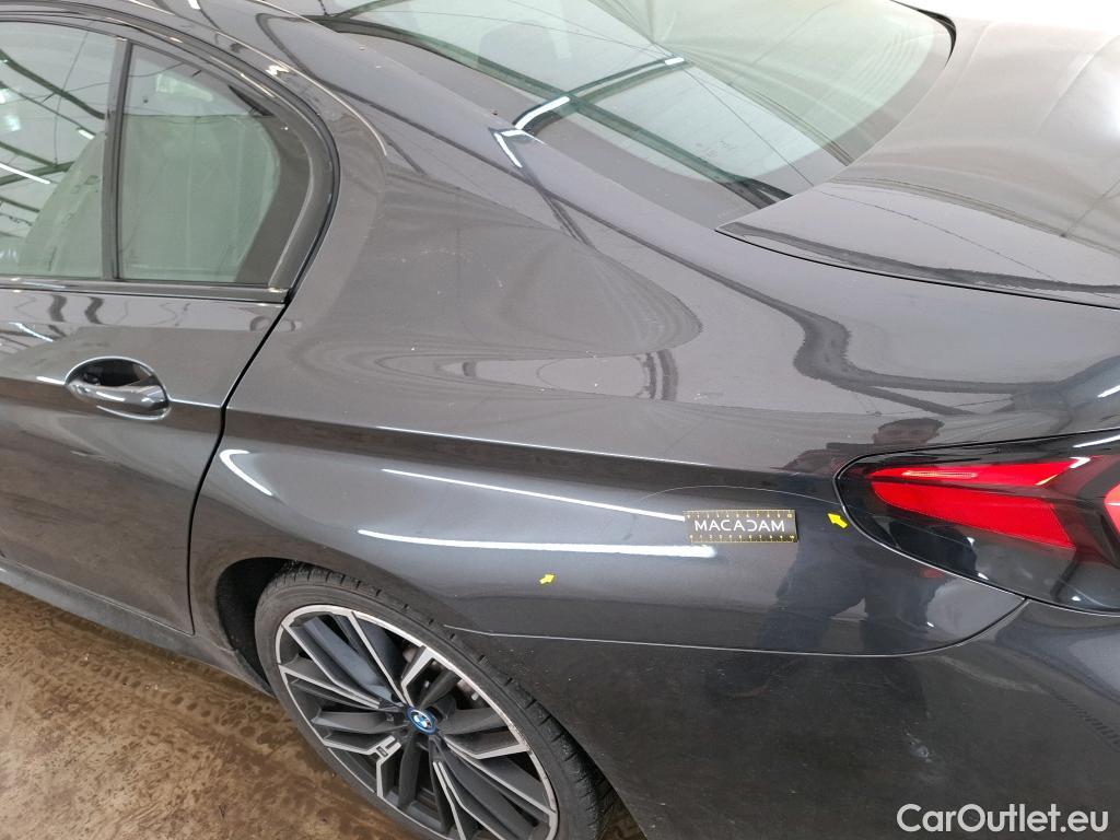  Bmw  Serie 5 BMW Série 5 / 2020 / 4P / Berline 530e 292ch M Sport BVA8 #4