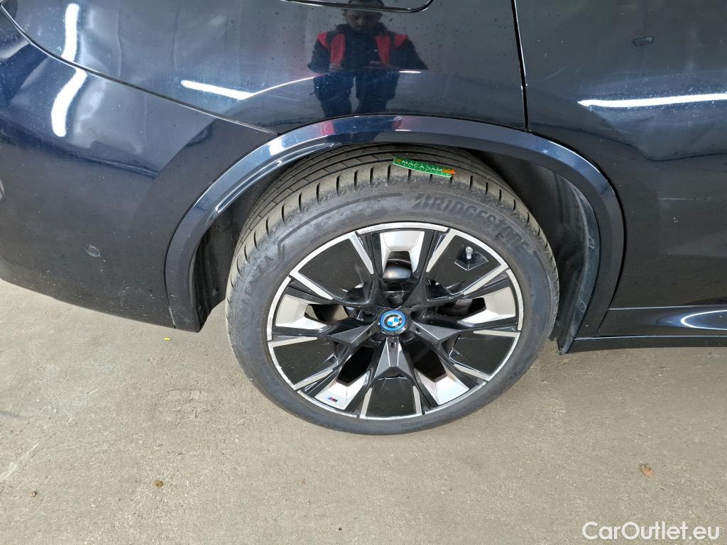  Bmw  iX3 Série  Impressive 80kWh BVA #23