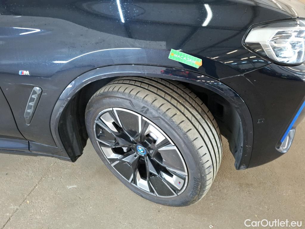  Bmw  iX3 Série  Impressive 80kWh BVA #43