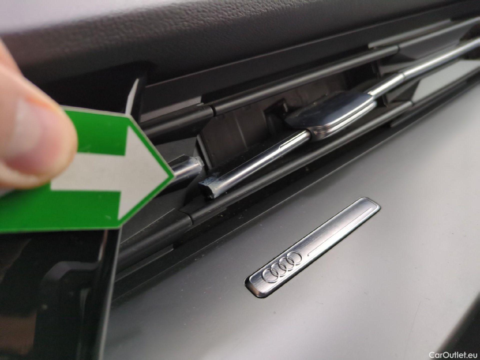  Audi  A3 AUDI  Sportback / 2020 / 5P / Berline 30 TFSI MHEV S Tronic 110 SB #4