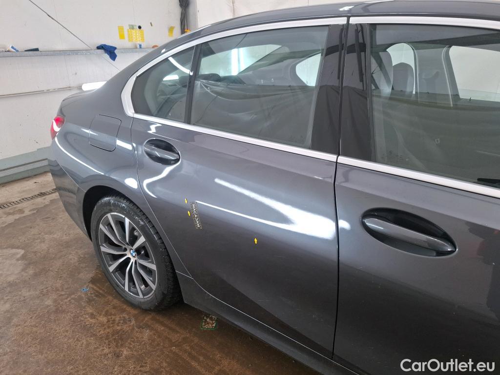  Bmw  Serie 3 BMW Série 3 Berline / 2018 / 4P / Berline 330e 292ch Business Design BVA8 Hybride #1