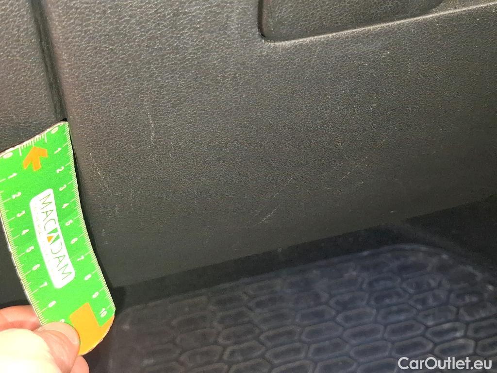  Hyundai  Konna HYUNDAI Kona / 2020 / 5P / SUV 1.6 HYBRID 141 EXECUTIVE HEV #38