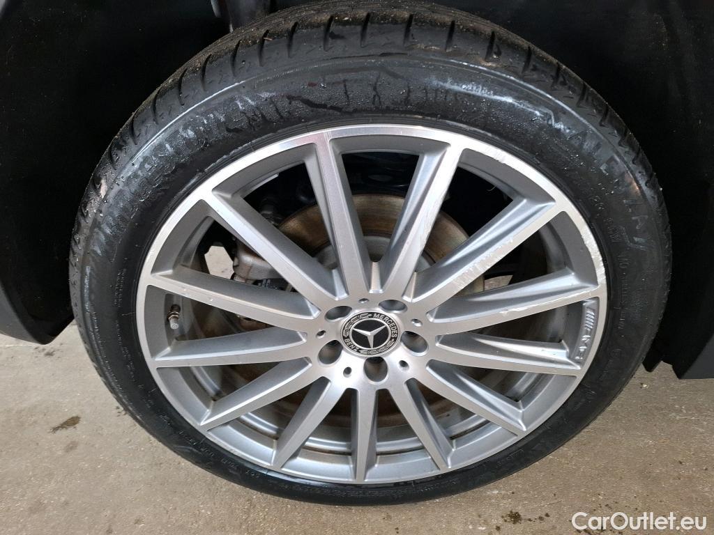  Mercedes  GLA MERCEDES-BENZ  / 2020 / 5P / SUV 1.3  250 e AMG LINE DCT #12