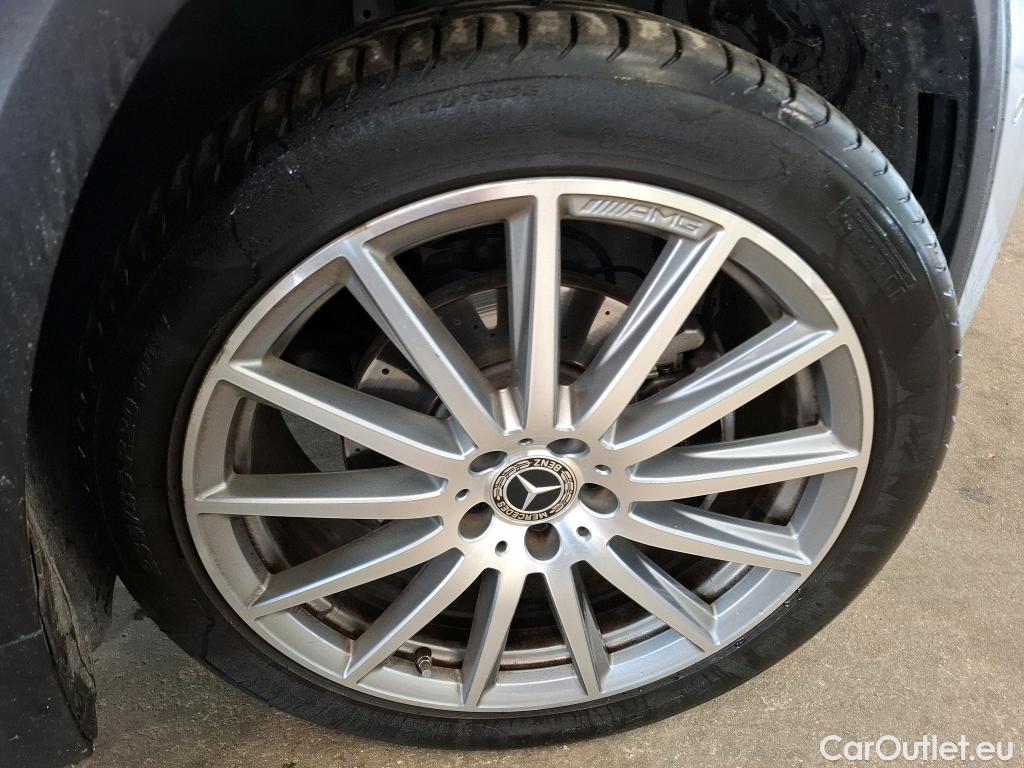  Mercedes  GLA MERCEDES-BENZ  / 2020 / 5P / SUV 1.3  250 e AMG LINE DCT #18