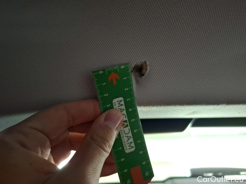  Peugeot  3008 PEUGEOT  / 2020 / 5P / SUV 1.6 HYBRID4 300 E-EAT8 Allure Pack #2