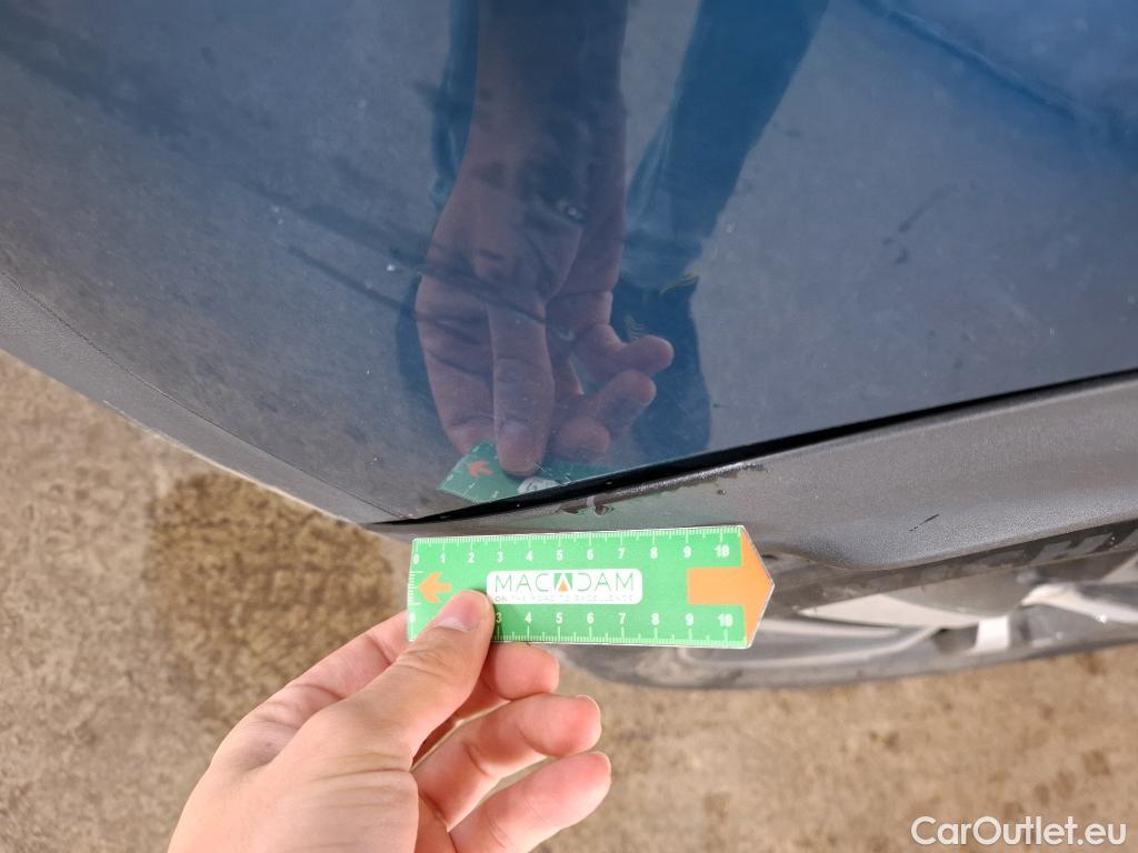  Peugeot  3008 PEUGEOT  / 2020 / 5P / SUV 1.6 HYBRID4 300 E-EAT8 Allure Pack #13