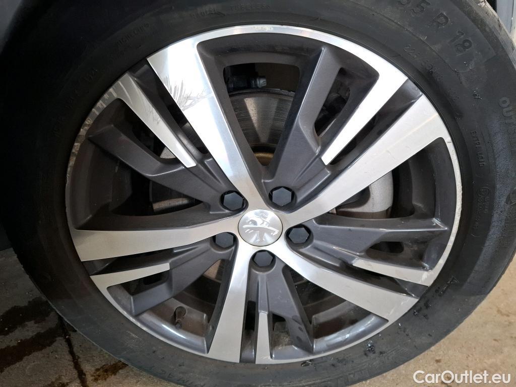  Peugeot  3008 PEUGEOT  / 2020 / 5P / SUV 1.6 HYBRID4 300 E-EAT8 Allure Pack #15