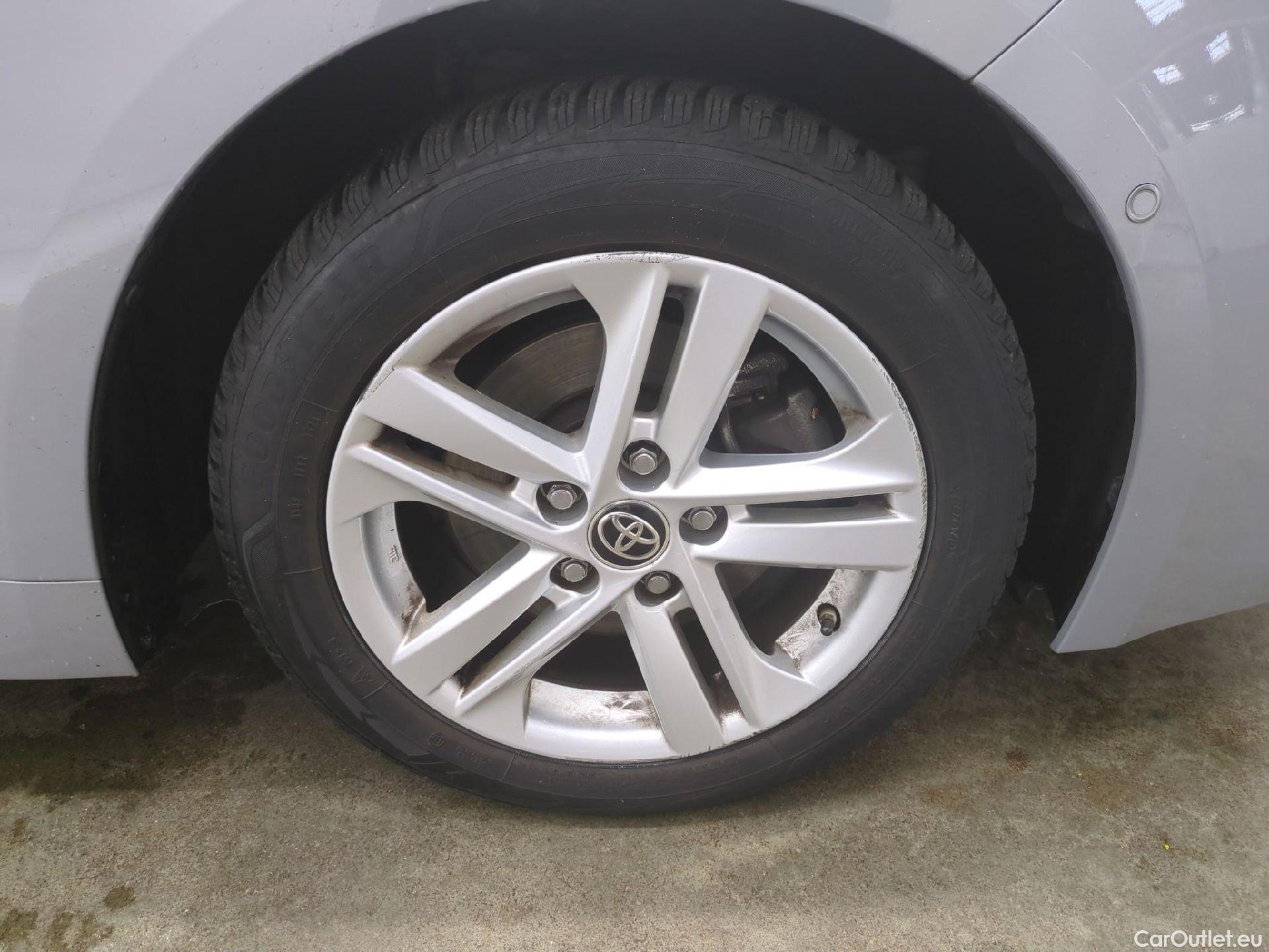  Toyota  Corolla TOYOTA  / 2018 / 5P / Berline Hybride 184h Dynamic Business Stage Acad #19