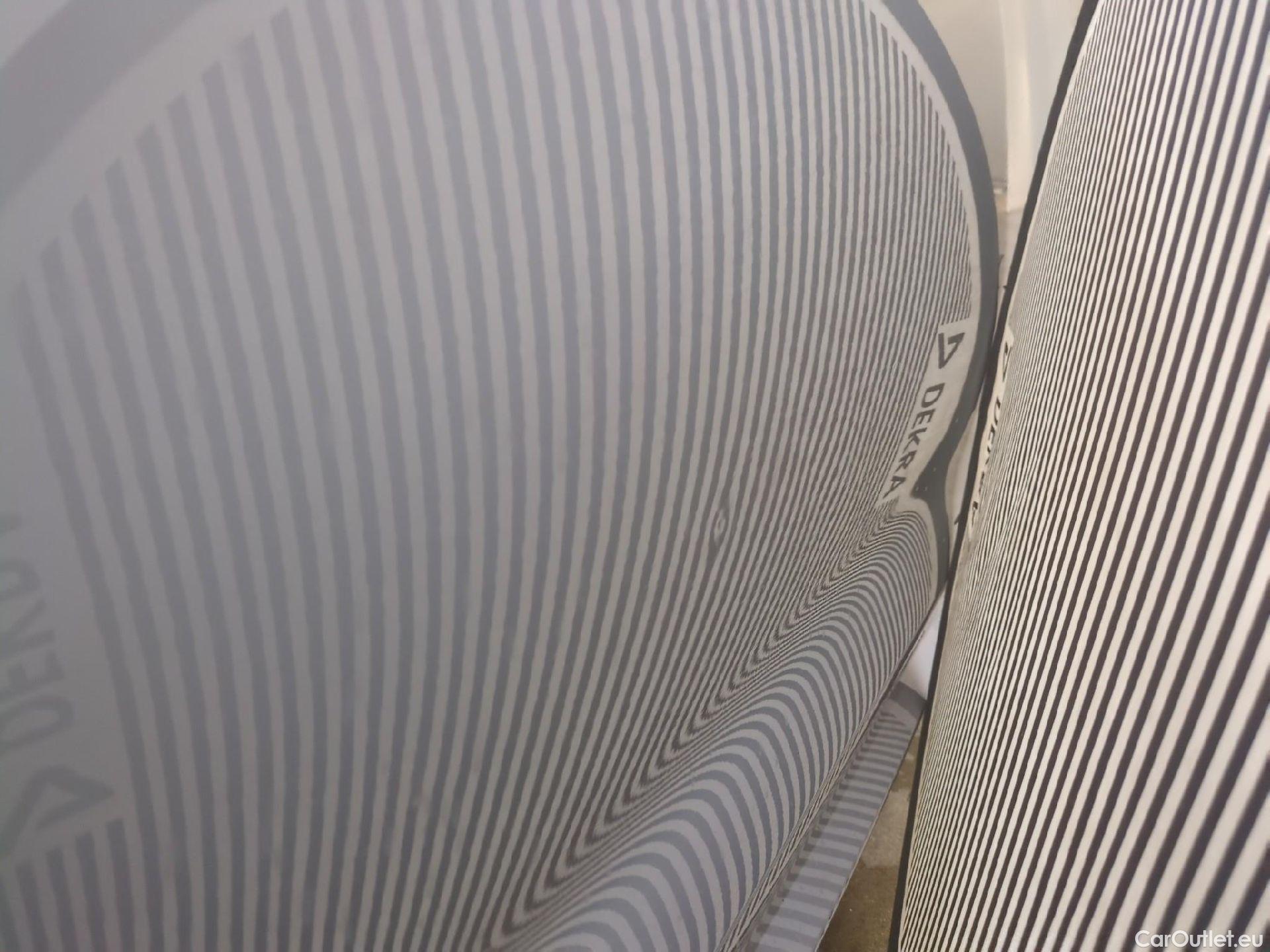  Toyota  Corolla TOYOTA  / 2018 / 5P / Berline Hybride 184h Dynamic Business Stage Acad #38