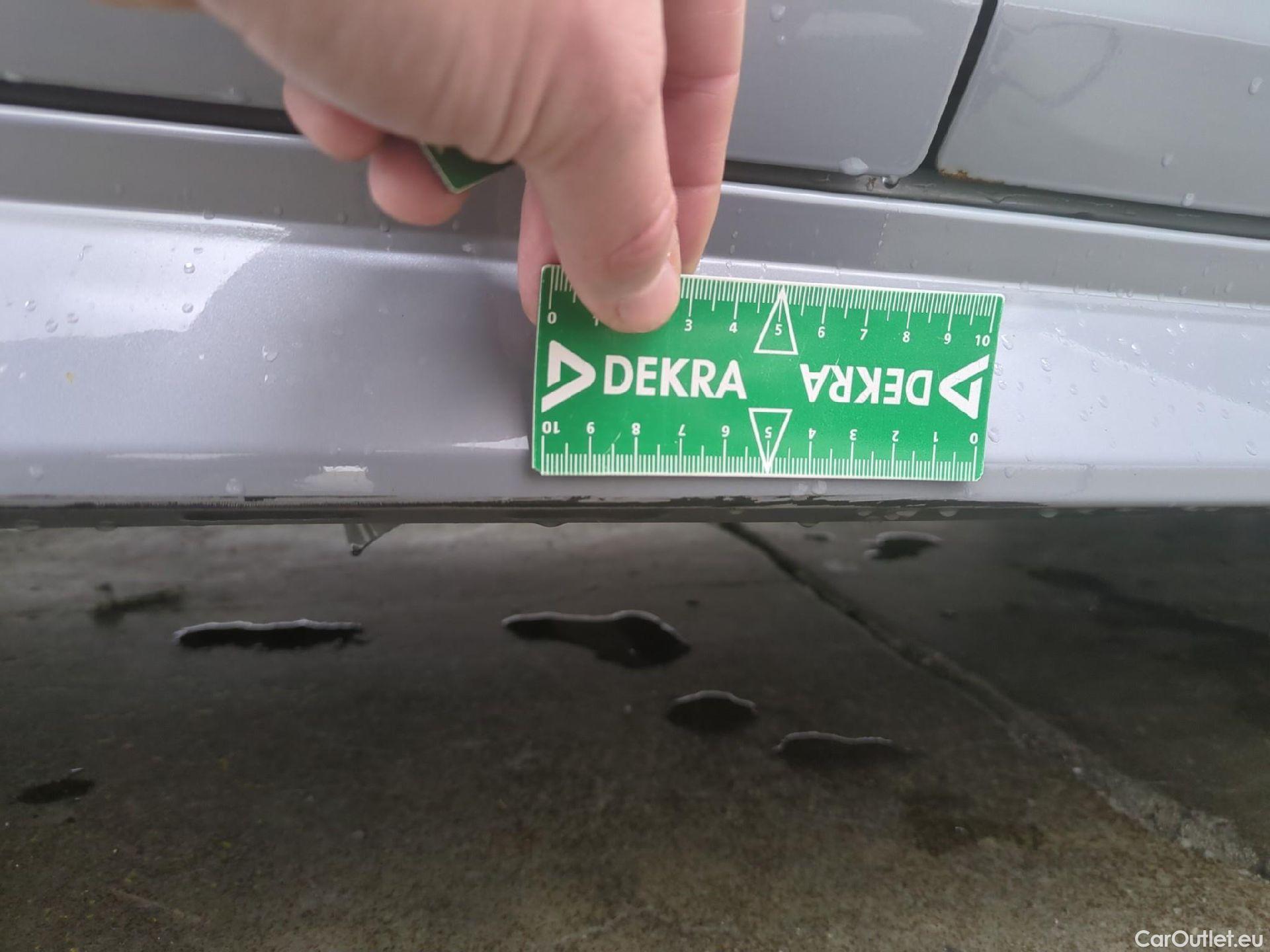  Toyota  Corolla TOYOTA  / 2018 / 5P / Berline Hybride 184h Dynamic Business Stage Acad #34