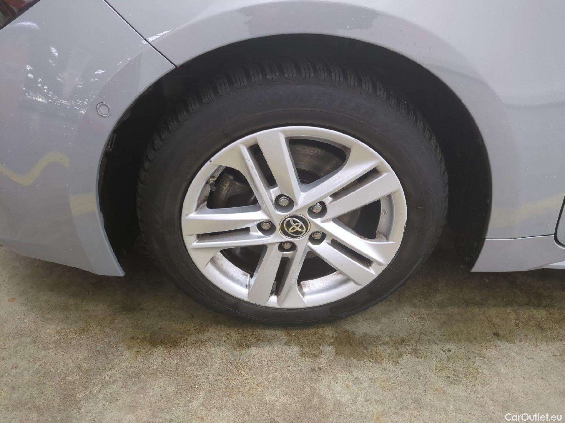  Toyota  Corolla TOYOTA  / 2018 / 5P / Berline Hybride 184h Dynamic Business Stage Acad #1