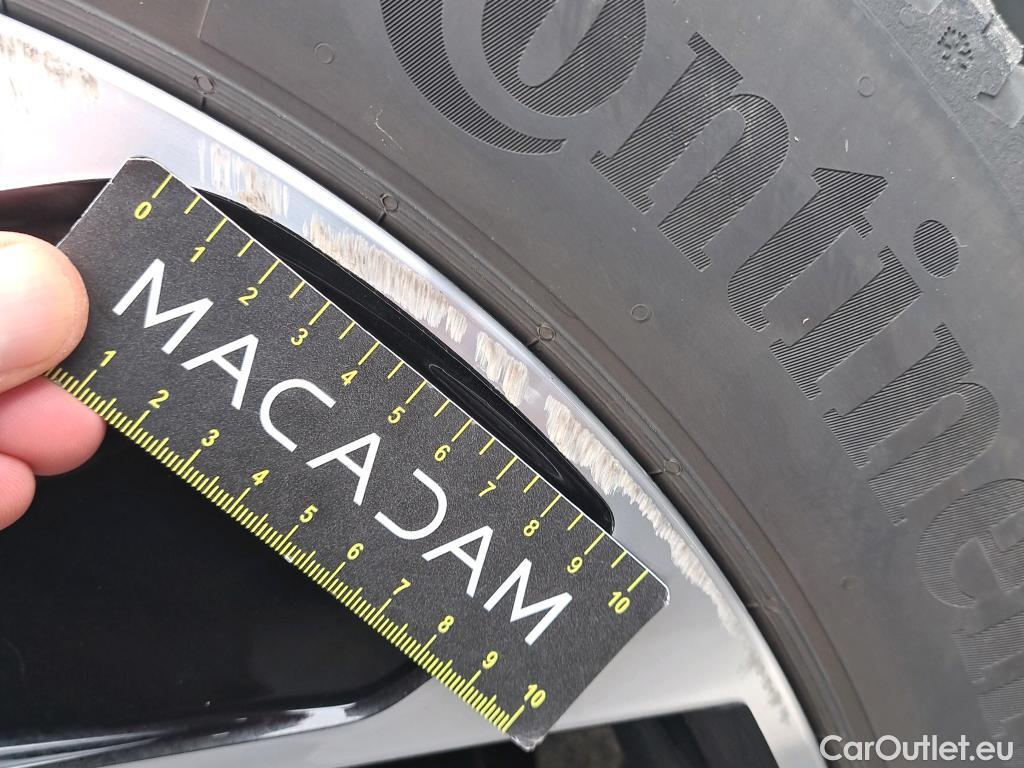  Volkswagen  ID.3 VOLKSWAGEN  / 2020 / 5P / Berline 58 kWh 204ch Pro Performance Active(SL) #10