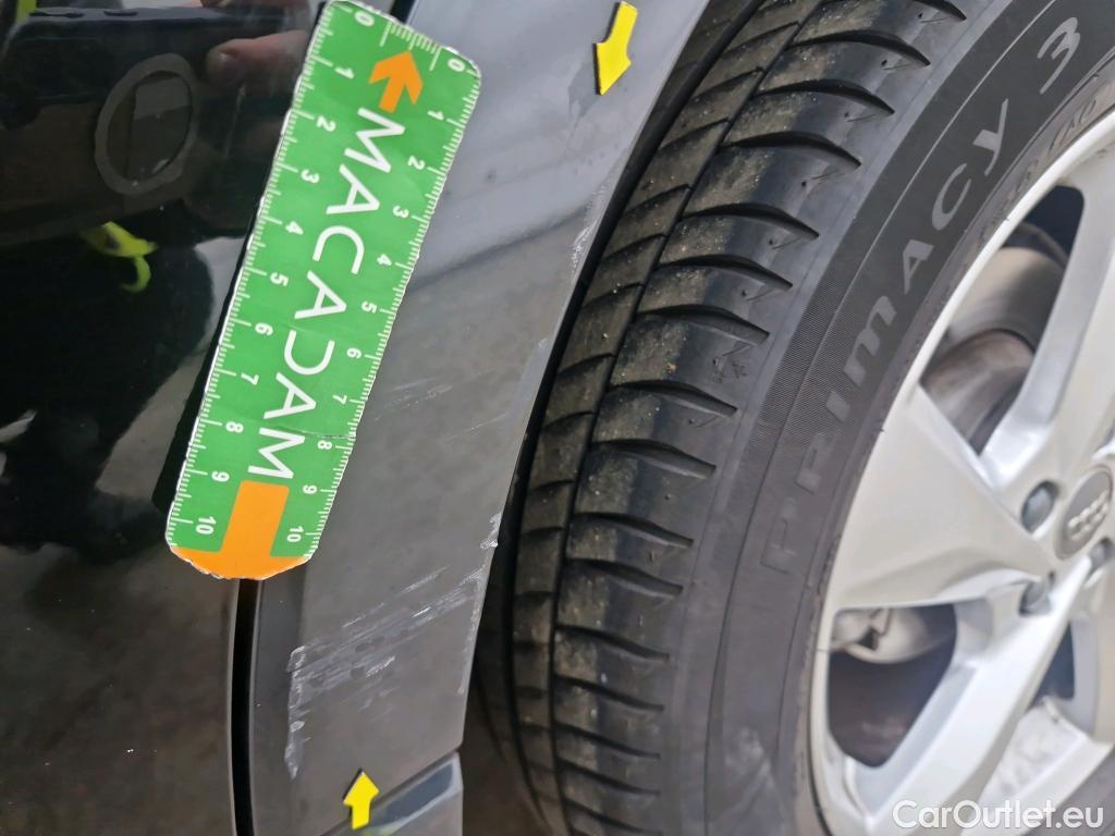  Audi  Q3  35 TDI Design luxe 2.0 TDI 150CV BVA7 E6dT #32