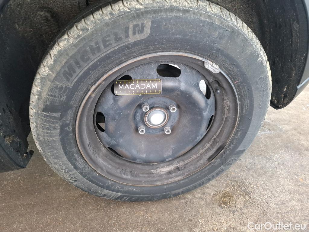  Citroen  C3 CITROEN  Société / 2020 / 5P / Berline PureTech 83 S&S BVM Feel #19