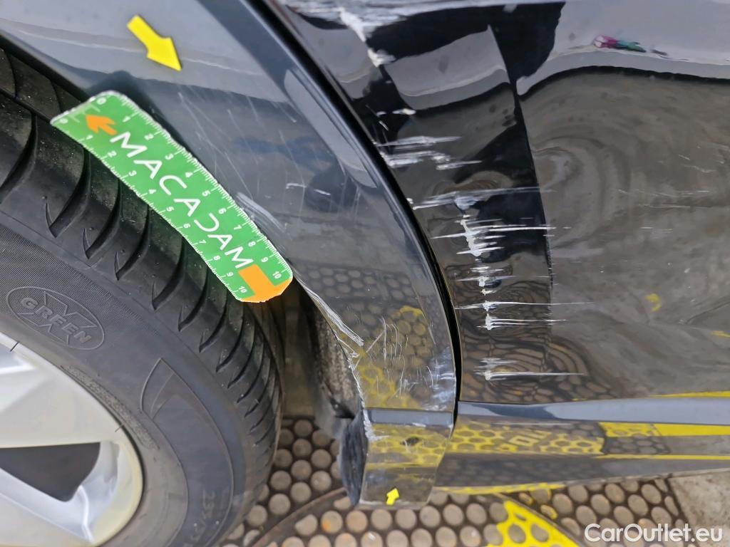  Audi  Q3  35 TDI Design luxe 2.0 TDI 150CV BVA7 E6dT #36