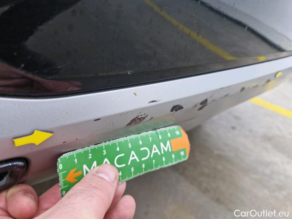  Audi  Q3  35 TDI Design luxe 2.0 TDI 150CV BVA7 E6dT #28