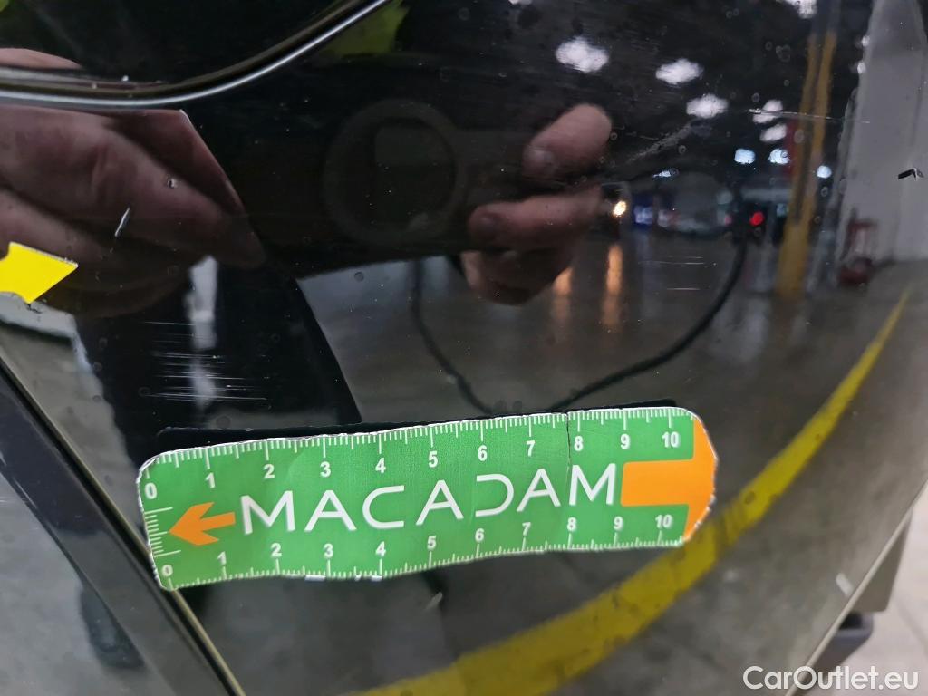  Audi  Q3  35 TDI Design luxe 2.0 TDI 150CV BVA7 E6dT #19