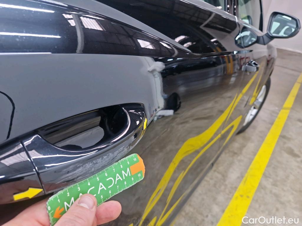  Audi  Q3  35 TDI Design luxe 2.0 TDI 150CV BVA7 E6dT #39