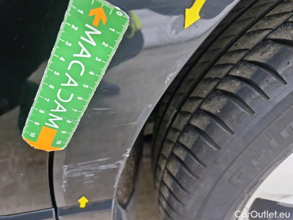  Audi  Q3  35 TDI Design luxe 2.0 TDI 150CV BVA7 E6dT #33