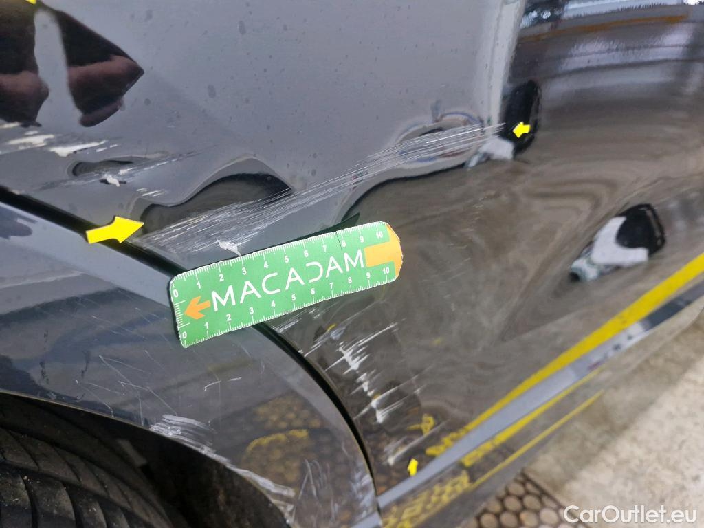  Audi  Q3  35 TDI Design luxe 2.0 TDI 150CV BVA7 E6dT #2