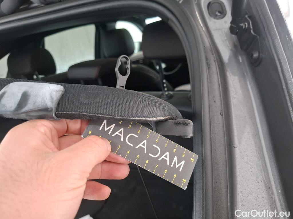  Mercedes  GLA MERCEDES-BENZ  / 2020 / 5P / SUV  250 e AMG LINE DCT #12