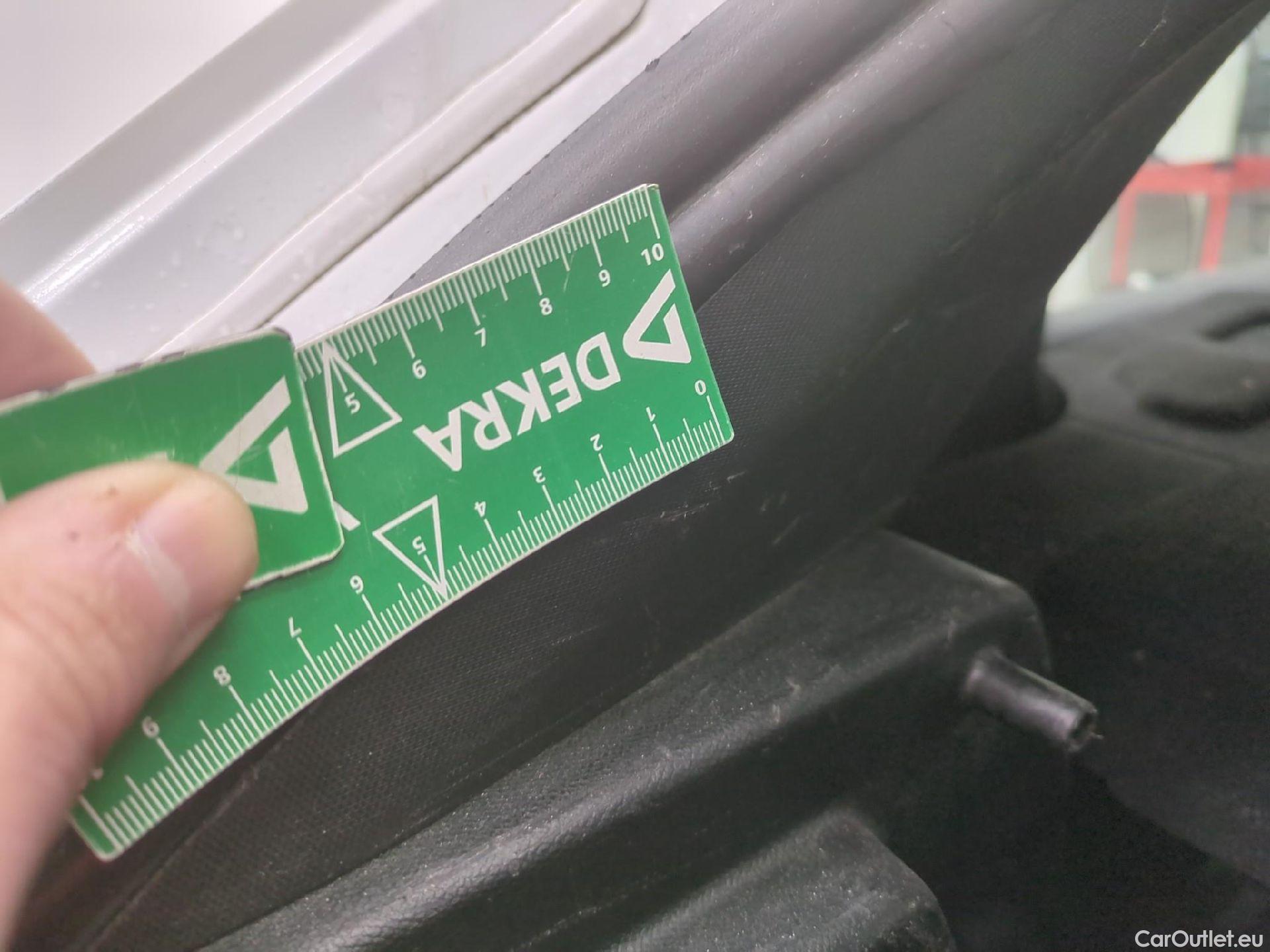  Peugeot  208  Premium 1.5 HDi 100CV BVM6 E6d #25