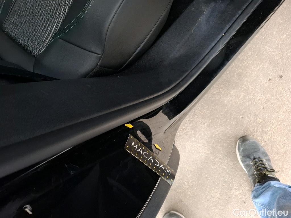  Peugeot  3008 PEUGEOT  2020 5P SUV 1.6 HYBRID 225 EAT8 Allure Pack #6