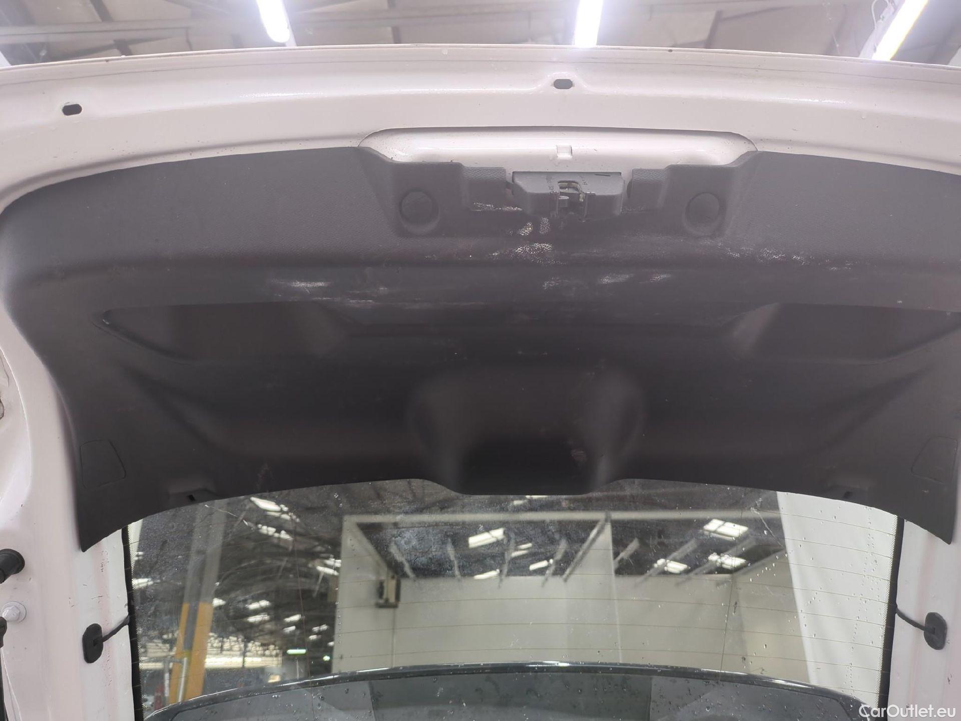  Peugeot  208  Premium 1.5 HDi 100CV BVM6 E6d #37